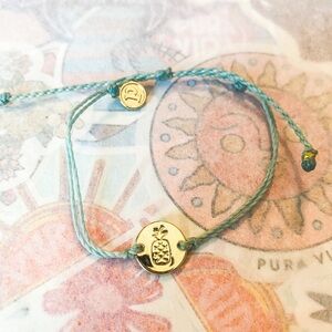 Pura Vida gold pineapple/aloha coin charm